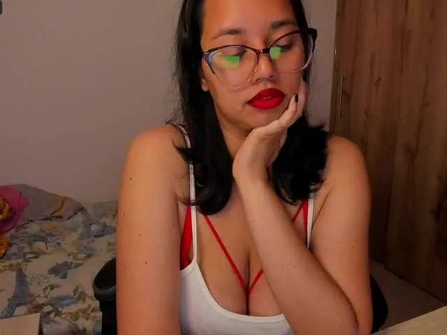 Offline Sweet-Noah07 on BongaCams