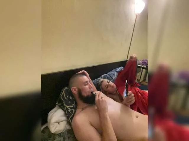 Offline SweetCoople on BongaCams