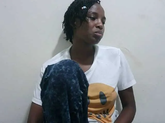 Offline Tatswee on BongaCams