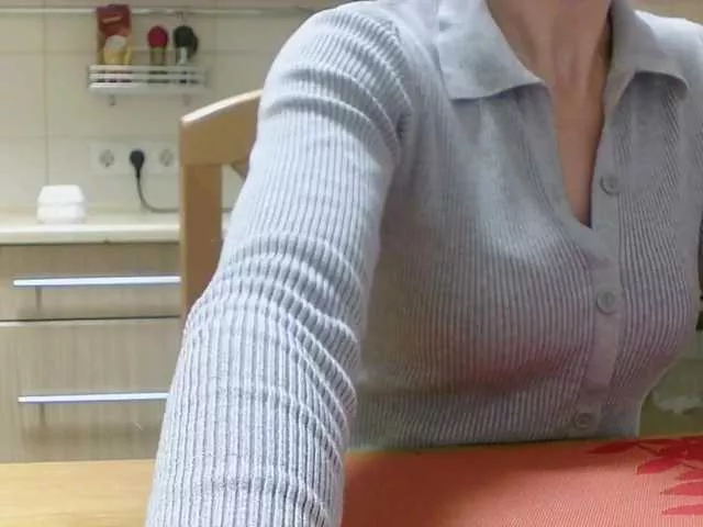 Offline ula2015 on BongaCams