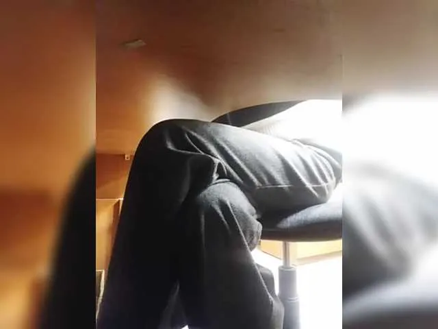 Offline ula2015 on BongaCams