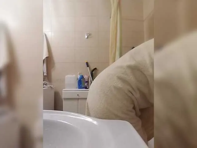 Offline ula2015 on BongaCams