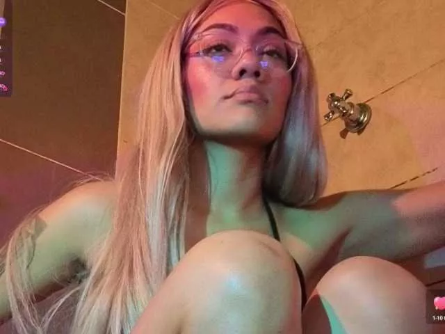 Offline venusjade on BongaCams