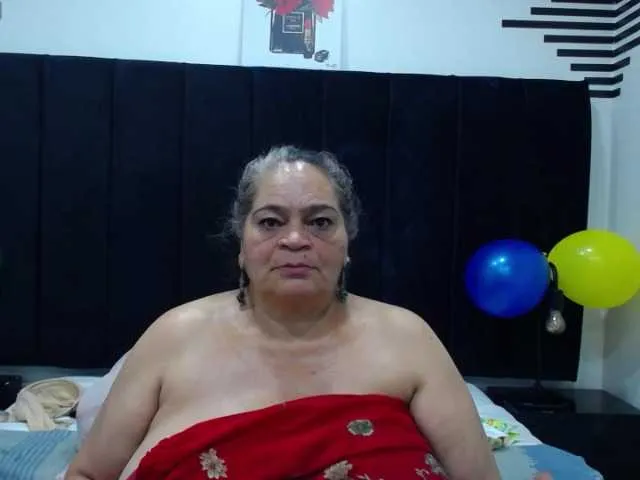 Offline VickyBoobss on BongaCams