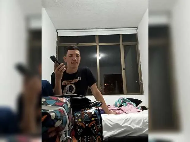 Offline washintonredskins on BongaCams