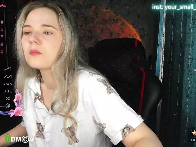 Offline your-small-bunny on BongaCams