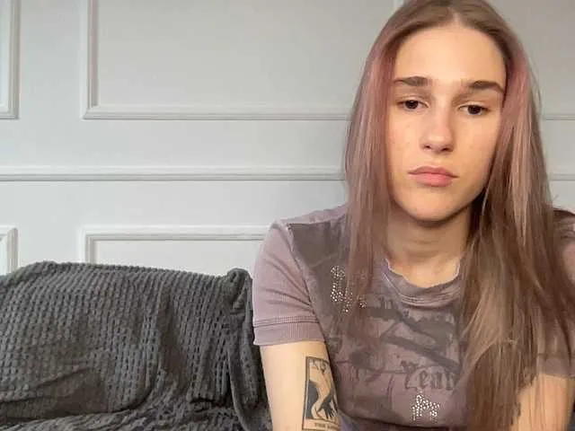 Offline yoursweettreats on BongaCams