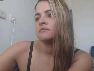 adhara from CamSoda