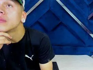 Offline afroditahh on CamSoda