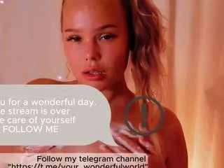 Freechat alicepinkys on CamSoda