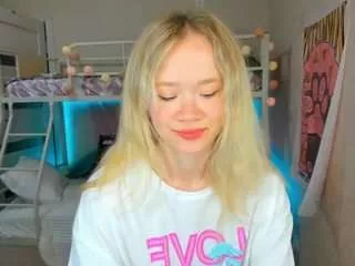 Offline alichery on CamSoda