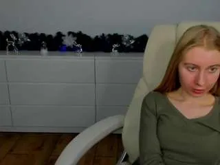 alinablond on CamSoda