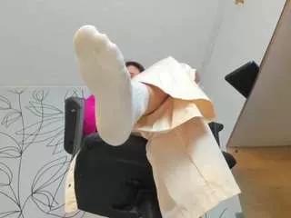 alma-fenix from CamSoda