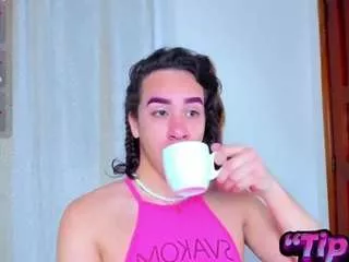 alonehazel01 on CamSoda