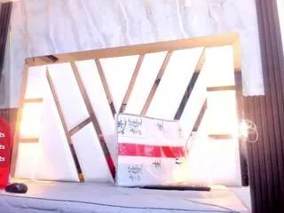 Freechat amber-dior on CamSoda