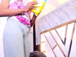 Freechat amber-dior on CamSoda