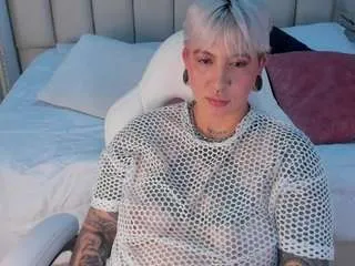 Offline amyhouse on CamSoda