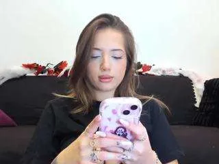 Offline angel-vibee on CamSoda