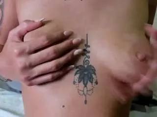 Offline angelynaw on CamSoda