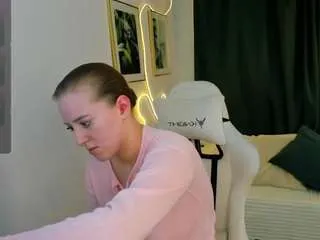 annagrees on CamSoda