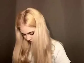 Offline antoinetteelhassan on CamSoda