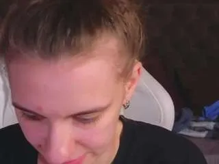 Offline ash-leyy on CamSoda