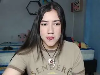 Freechat aurorashy on CamSoda