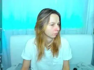 Offline beellami on CamSoda