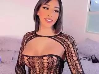 bellahottestt from CamSoda