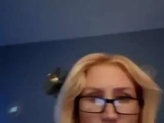 Offline blondeblonde1269 on CamSoda