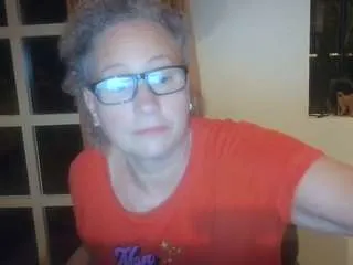 Offline blondecougar on CamSoda