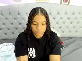 Offline briyithmena on CamSoda