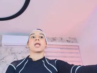 celeste-moonxx on CamSoda