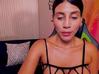 Offline charlottecox on CamSoda