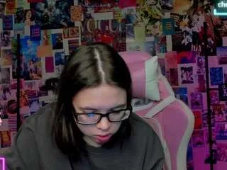 Offline chio-mio on CamSoda