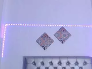 colombianmilf on CamSoda 