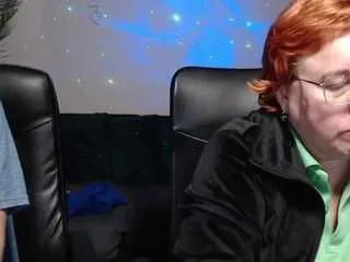 Freechat curvyjoanna on CamSoda