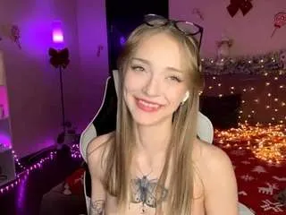 daniaoetzel on CamSoda