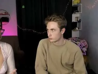 Freechat david-sunny on CamSoda