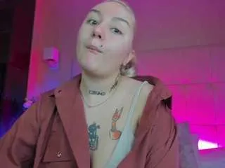 Offline debbie-taylor on CamSoda