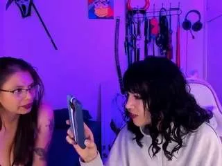 Offline dungeongirls1 on CamSoda