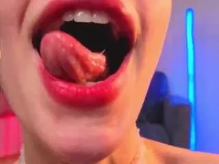 Freechat earlenebrinson on CamSoda