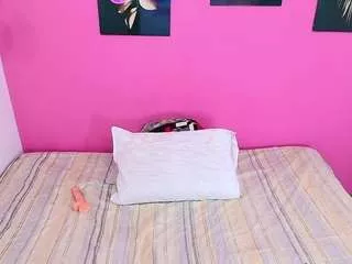 Offline ebonyadiction on CamSoda