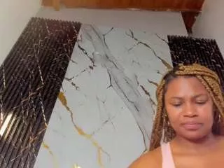 Offline ebonyyhot on CamSoda