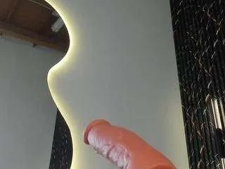 Offline ebonyyhot on CamSoda