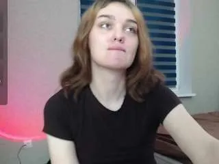 Offline emiliarhodes on CamSoda