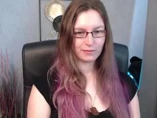 emmatease94 from CamSoda