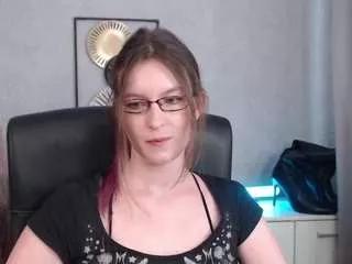 emmatease94 from CamSoda