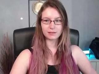 emmatease94 from CamSoda