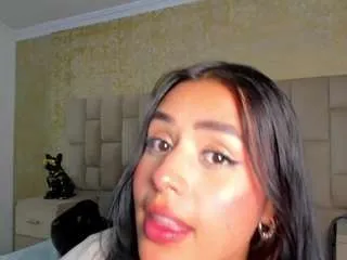 Freechat emmatorrees on CamSoda